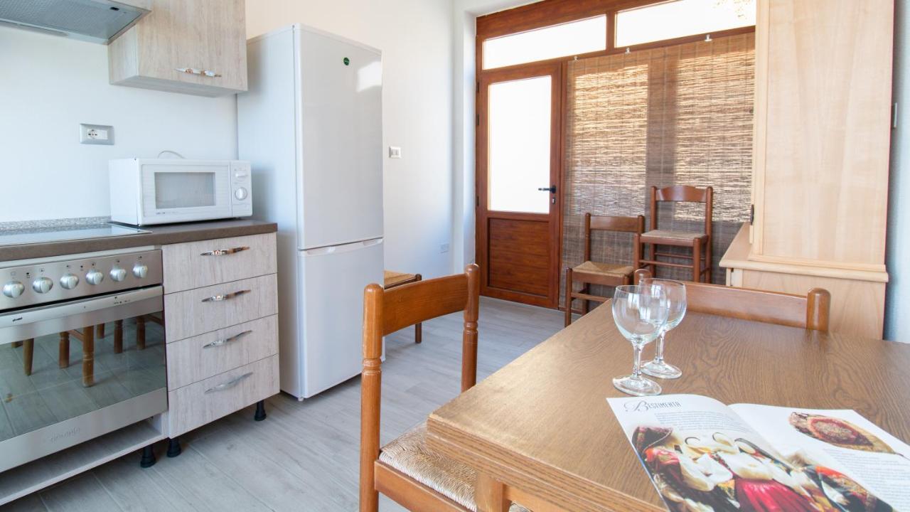 אוריסטאנו Yellow House-Villetta Con Giardino מראה חיצוני תמונה