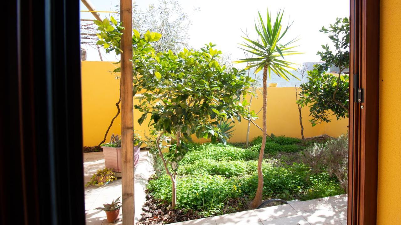 אוריסטאנו Yellow House-Villetta Con Giardino מראה חיצוני תמונה